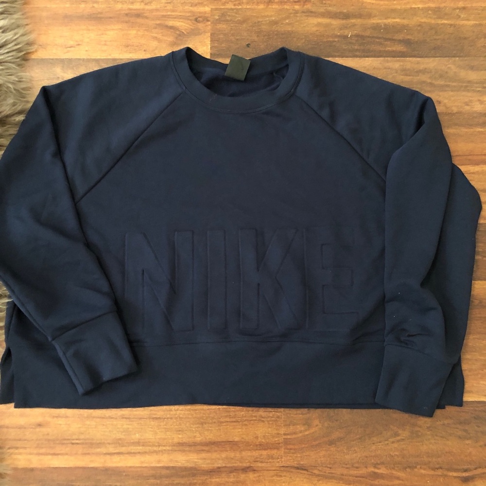 Navy Nike sweatshirt